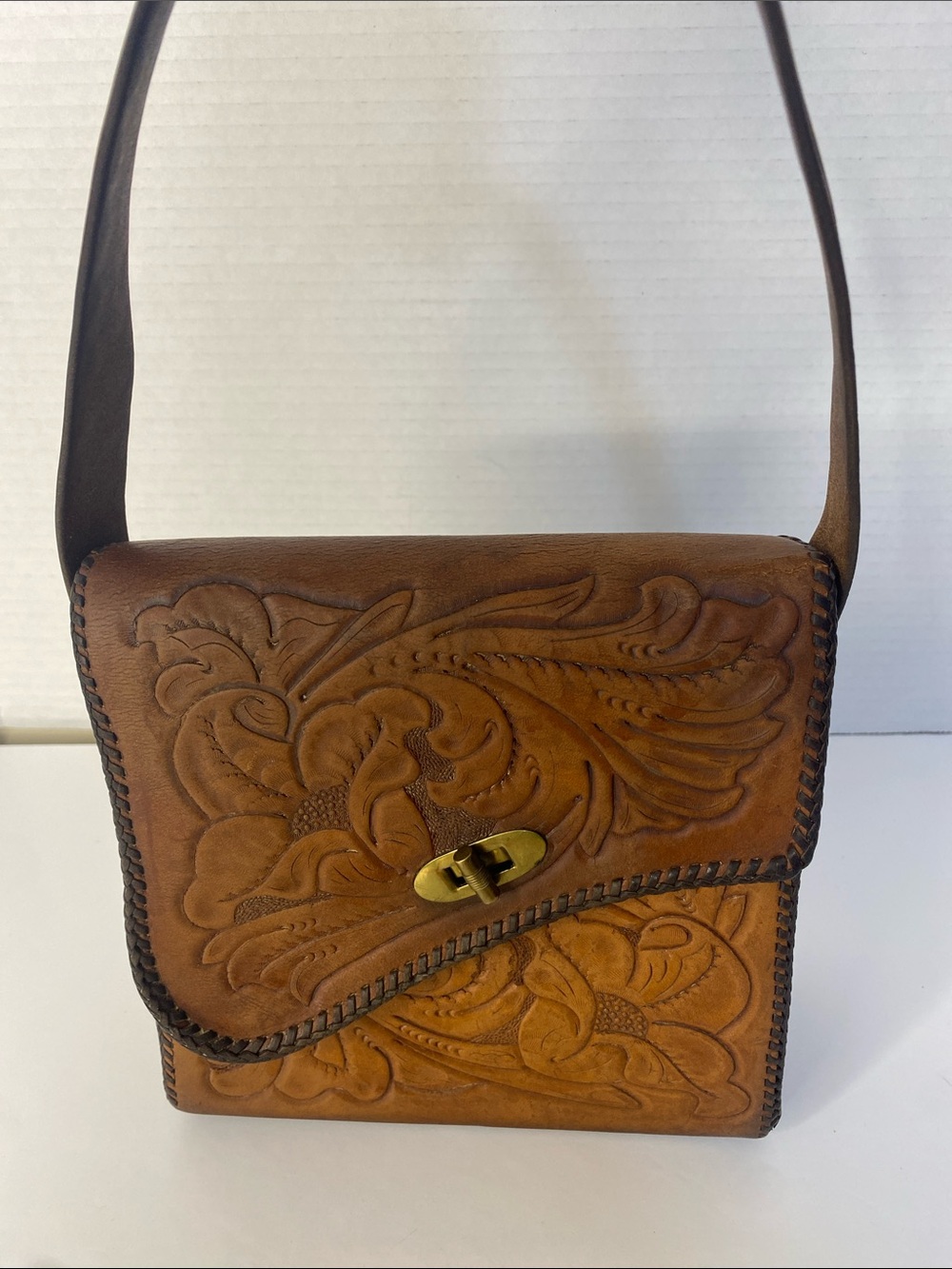 Vintage Hand-Tooled Brown Leather handbag